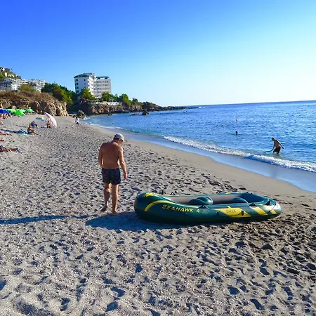 Bay Seaview Апартаменты Махмутлар
