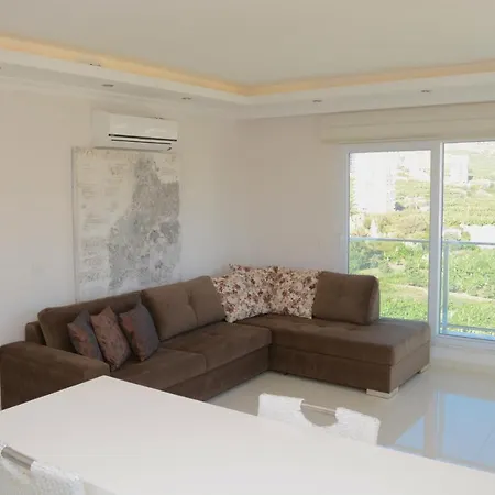Bay Seaview Апартаменты Махмутлар